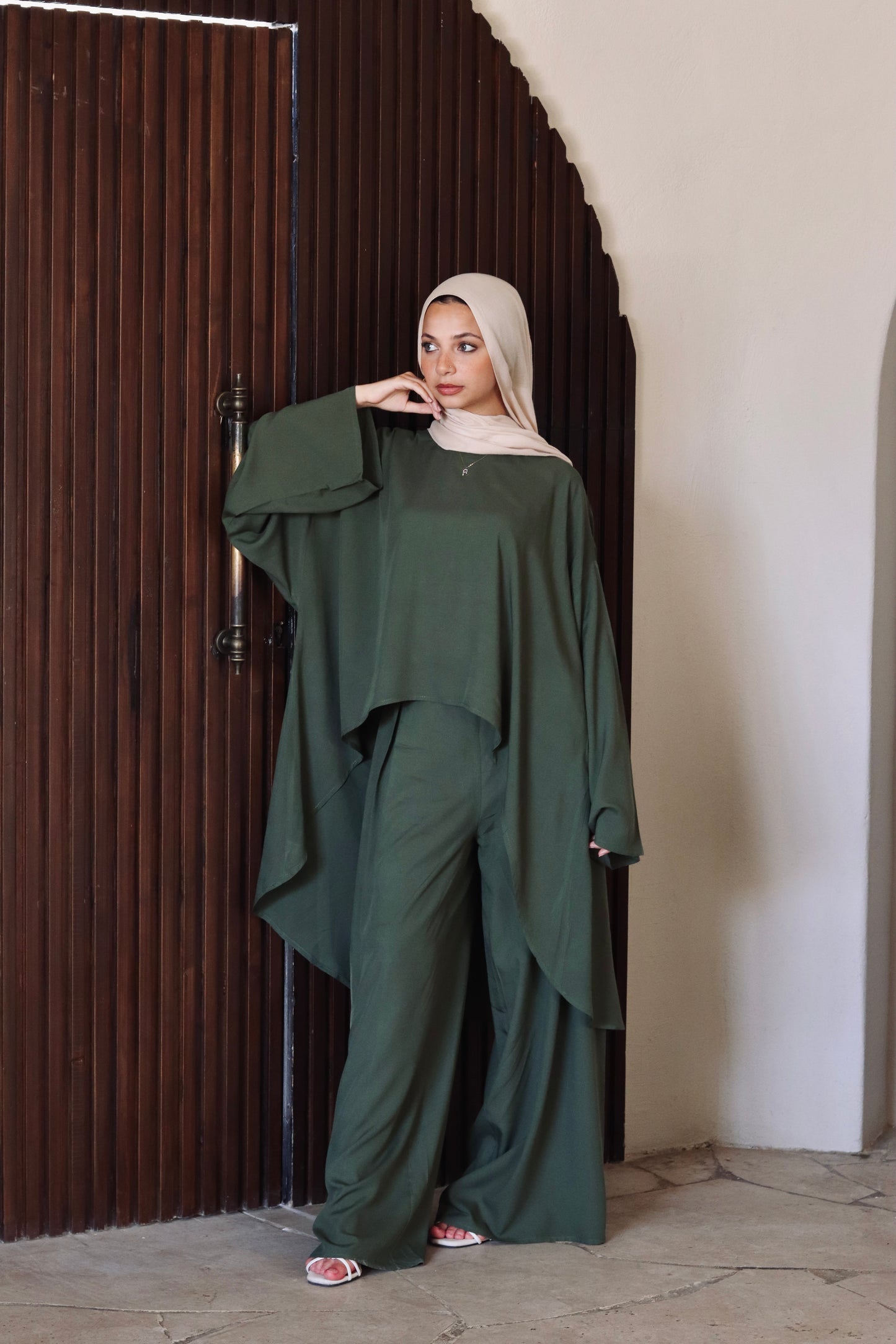 Liliana Set In Olive-Green