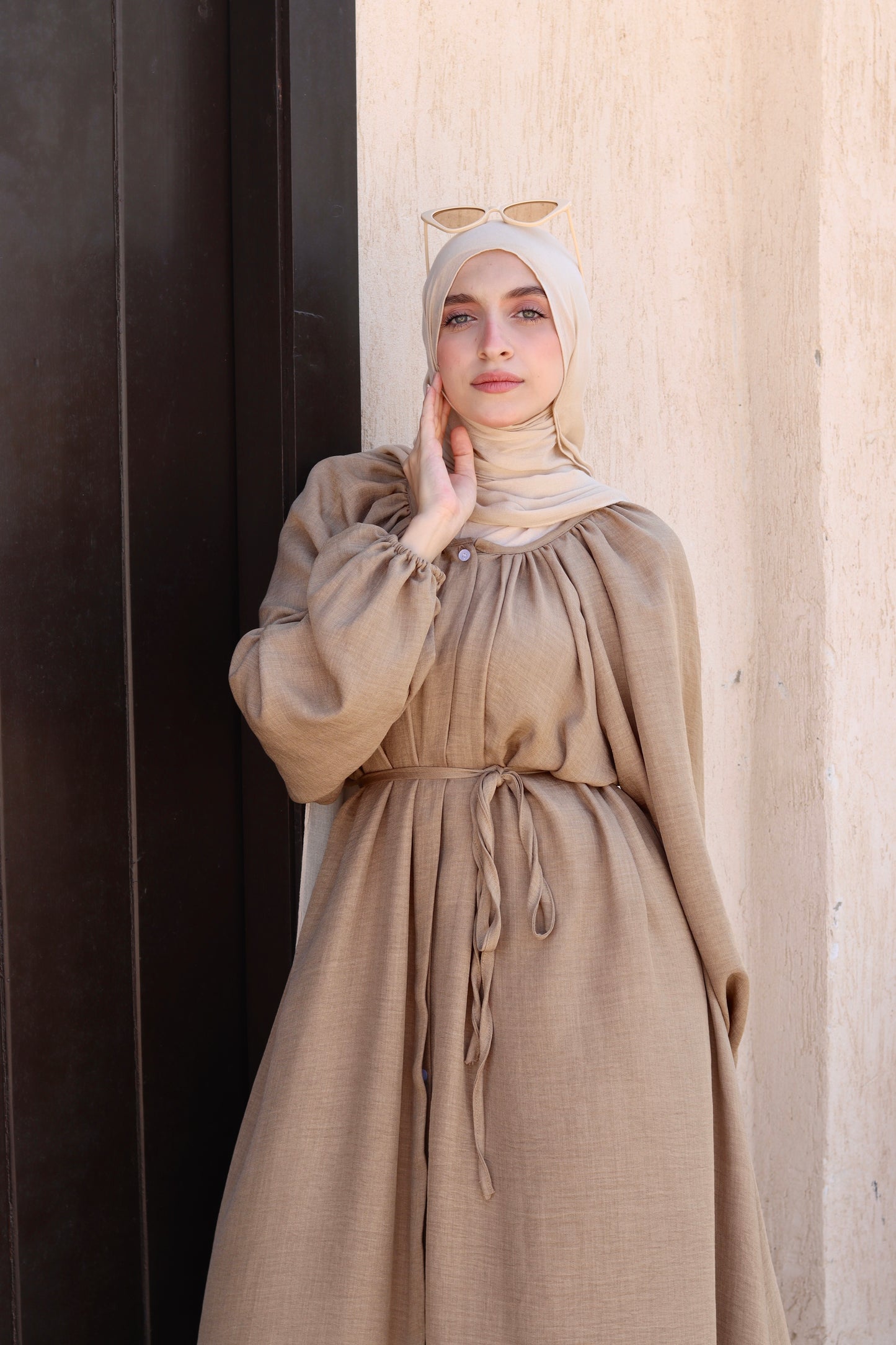 Nivra Dress In Dark-Beige